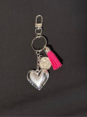 Heart & Tassel keychain